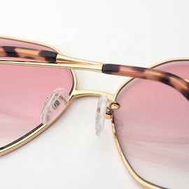 Geformte Metallsonnenbrille kundenspezifische Damen-stilvolle Lebensstil-Sonnenbrille-Frauen-Pentagons fournisseur