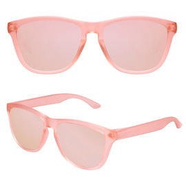 Rosa Farblebensstil-Sonnenbrille-Fantasie mit integrierten Einspritzungs-Nasen-Auflagen fournisseur